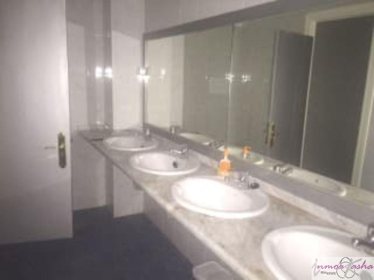 For sale of commercial in Madrid