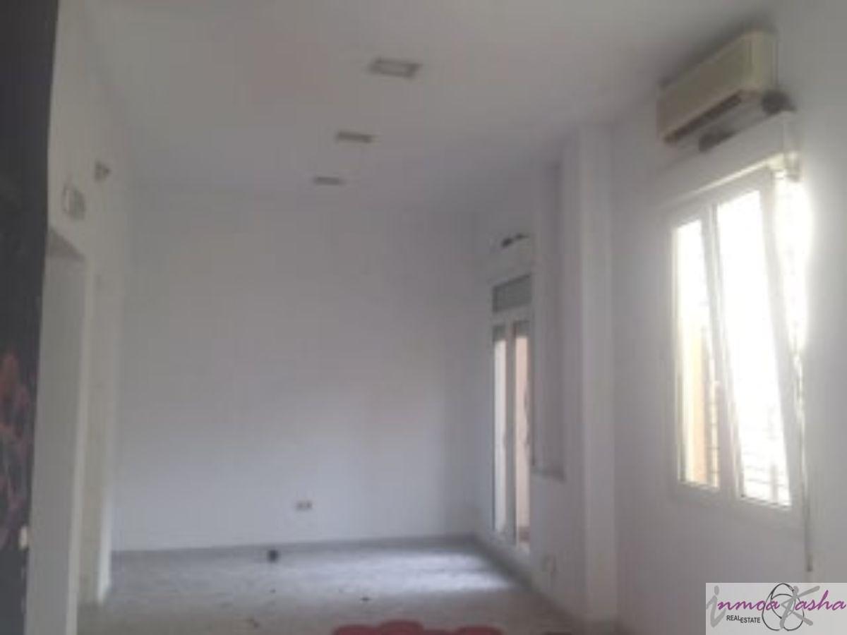 For sale of commercial in Madrid