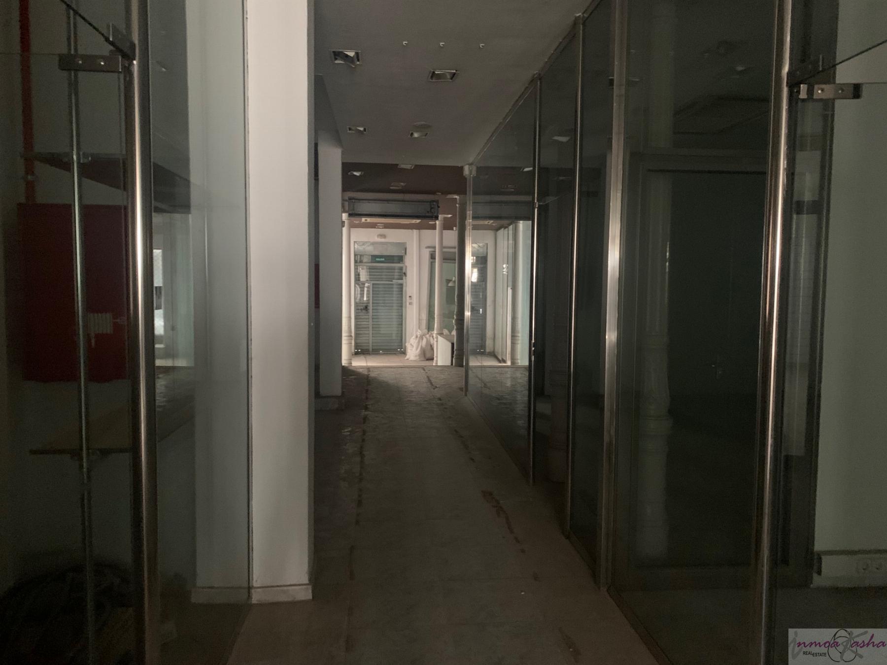 For sale of commercial in Madrid