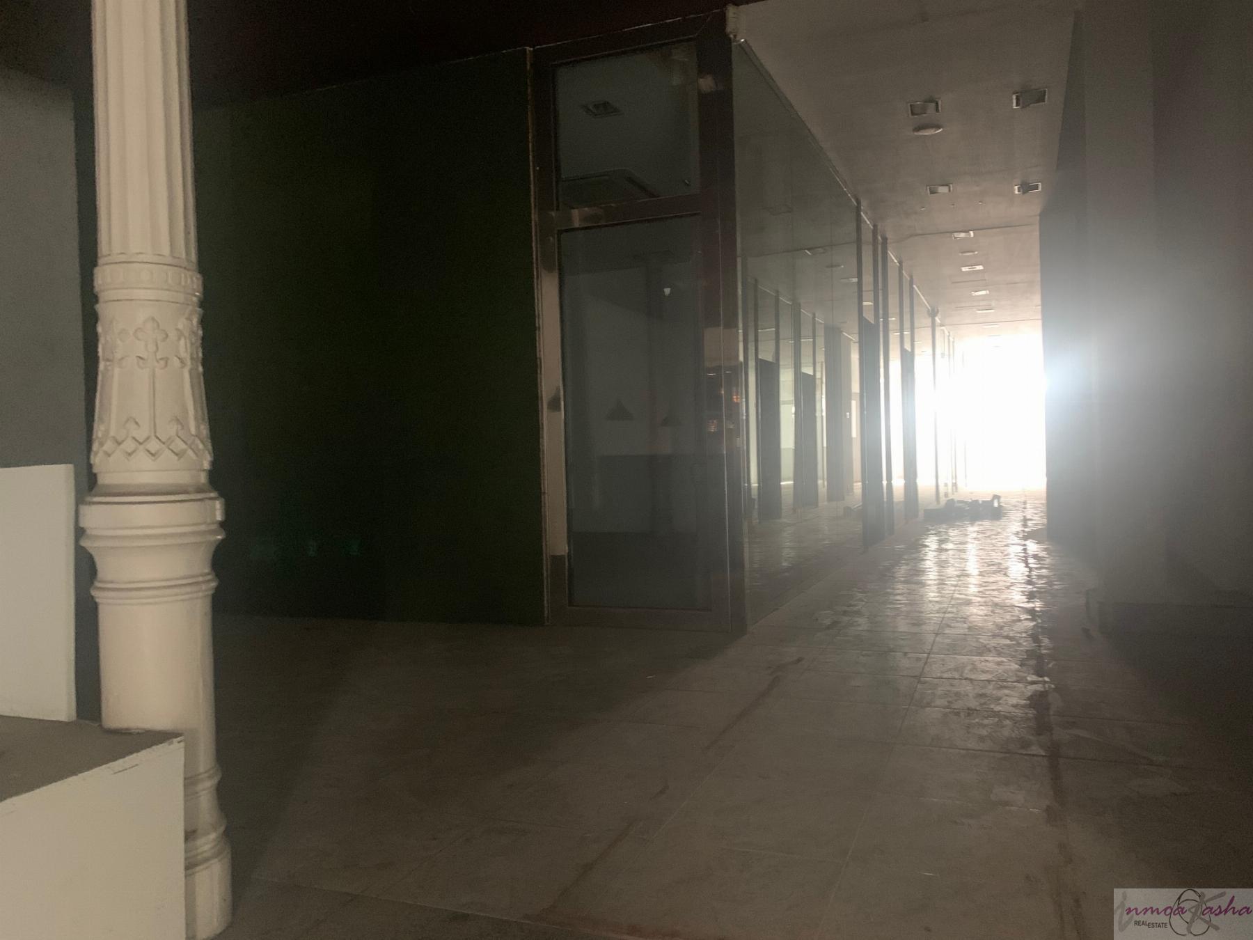 For sale of commercial in Madrid