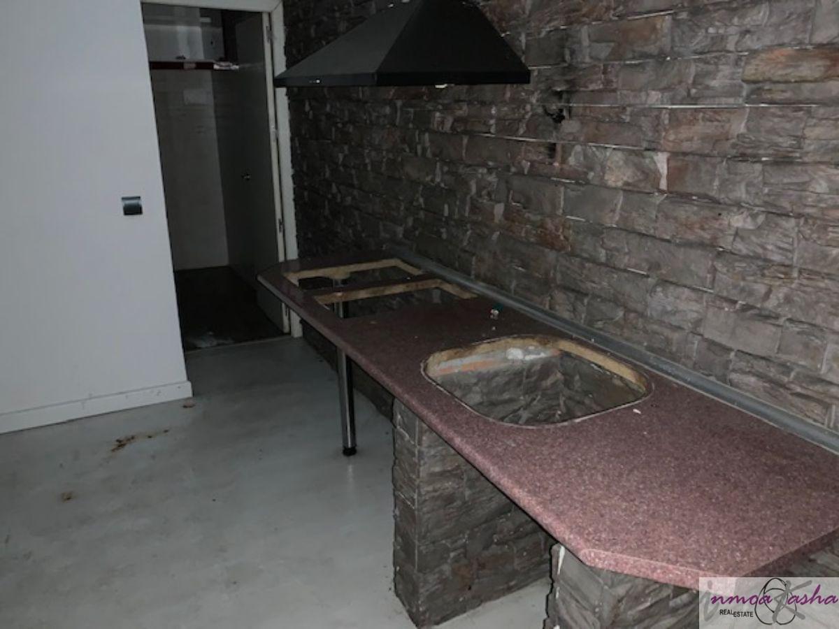 For sale of commercial in Madrid
