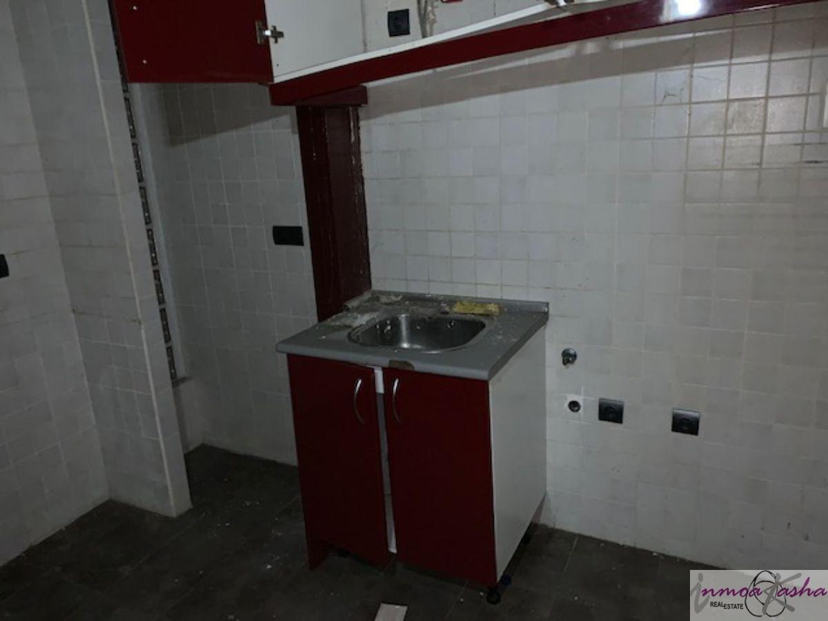 For sale of commercial in Madrid