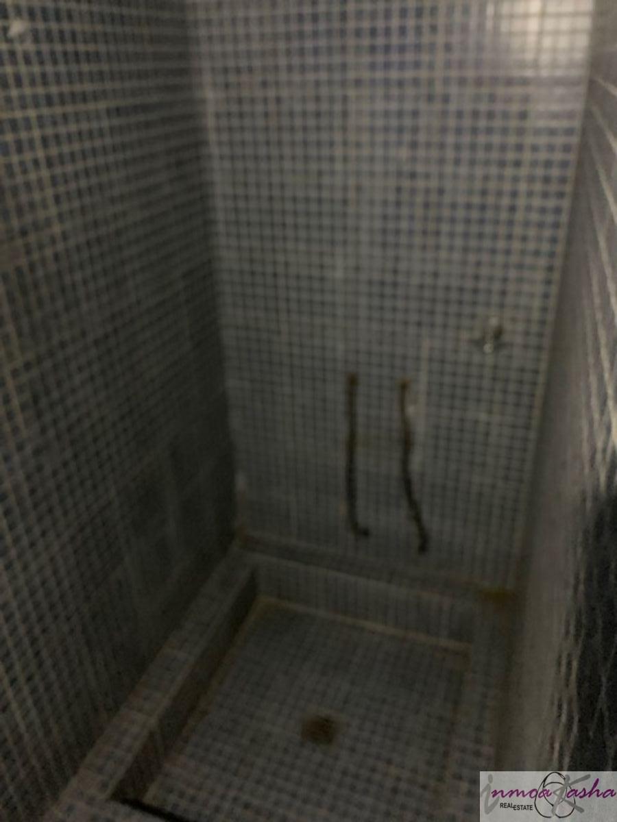 For sale of commercial in Madrid