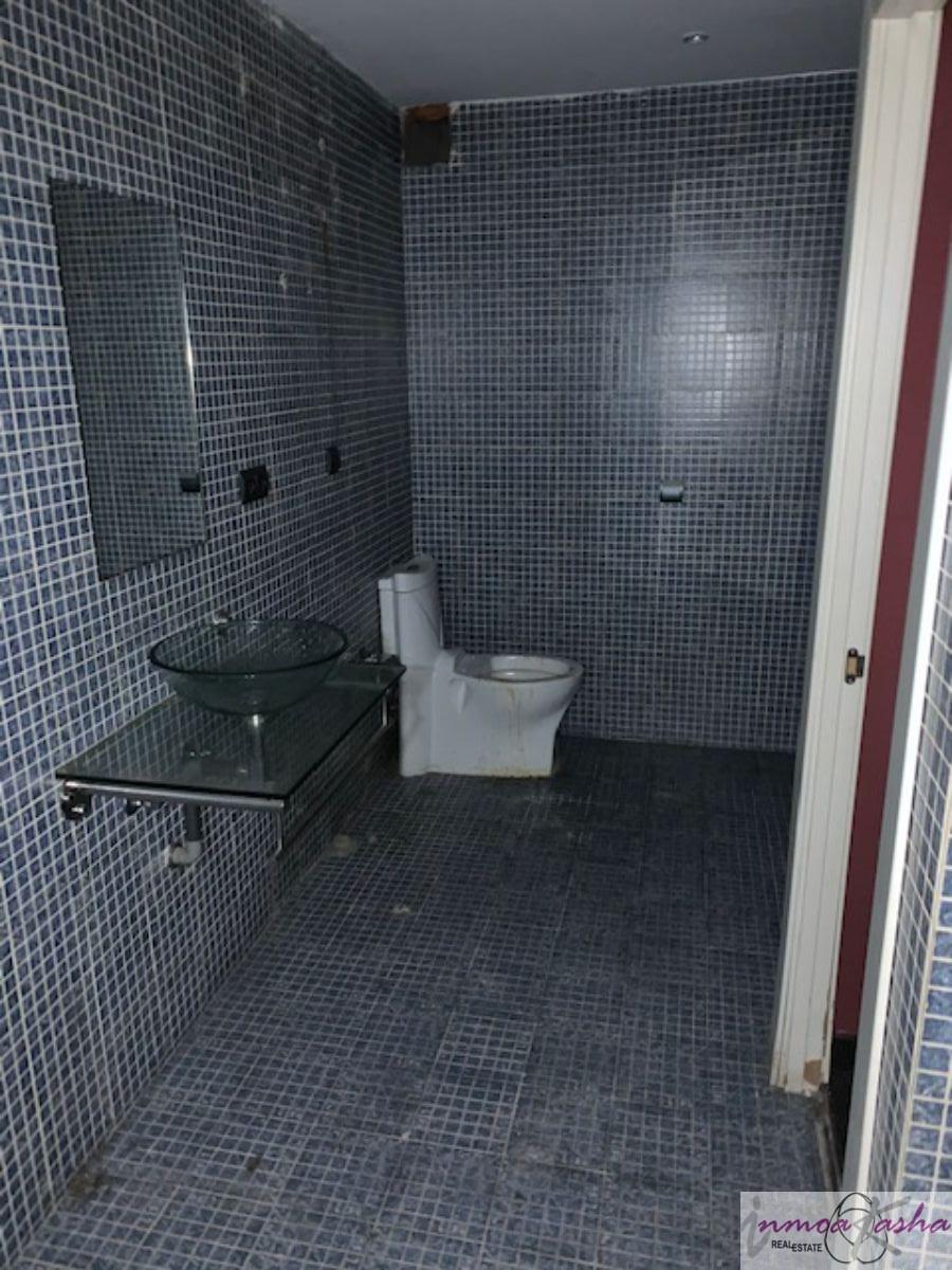 For sale of commercial in Madrid