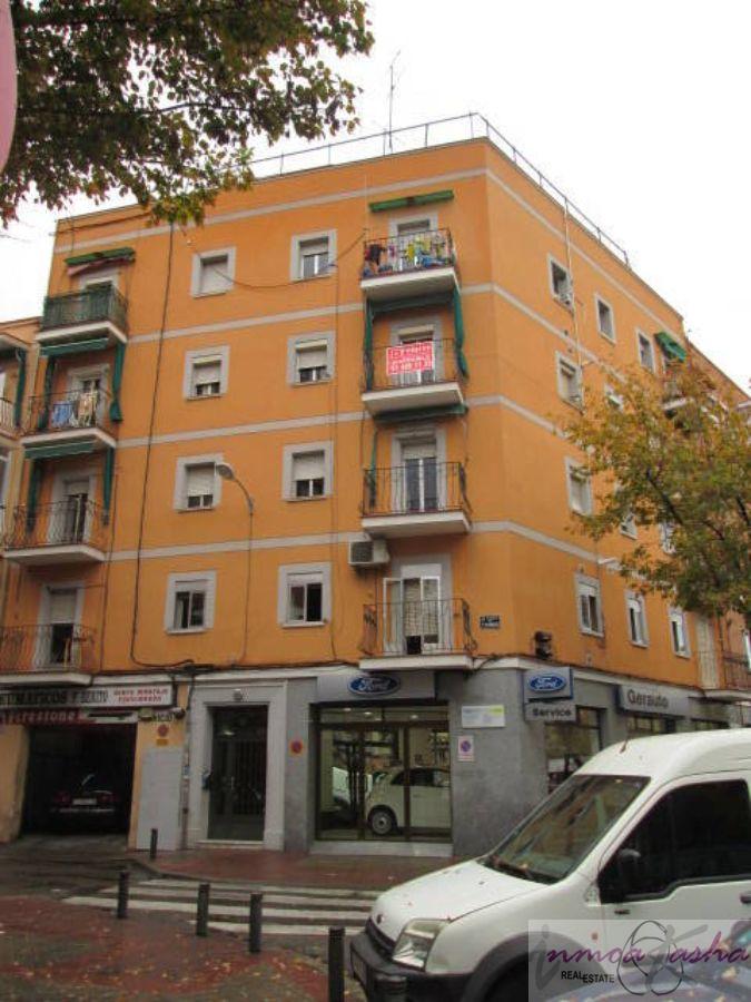 For sale of flat in Madrid