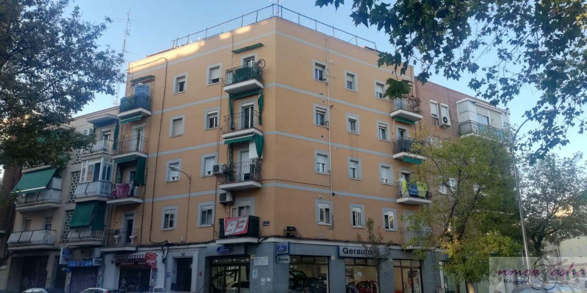For sale of flat in Madrid