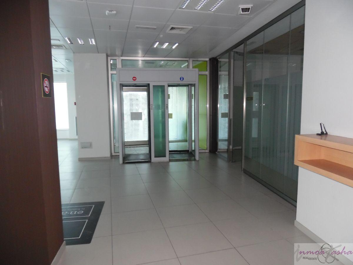 For sale of commercial in Madrid