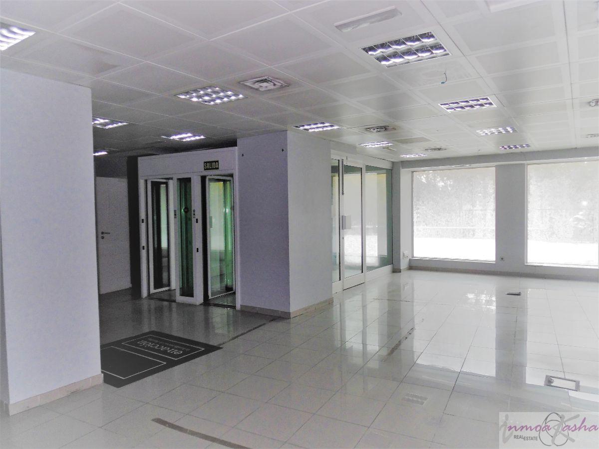 For sale of commercial in Madrid