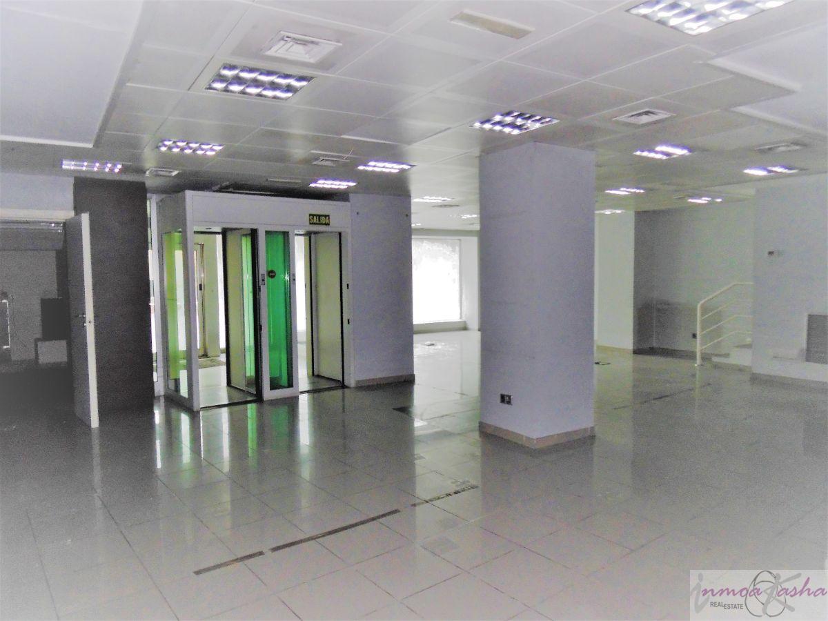 Venta de local comercial en Madrid