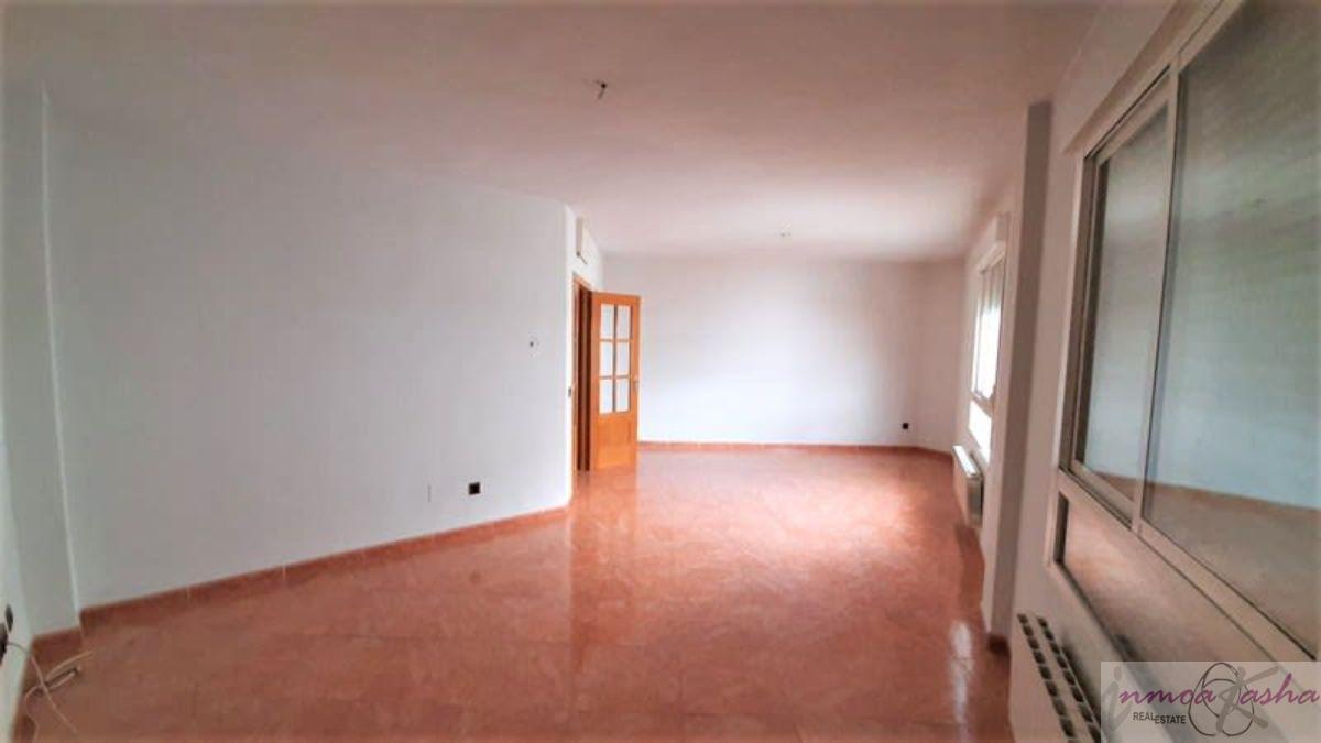 For sale of flat in Arganda del Rey