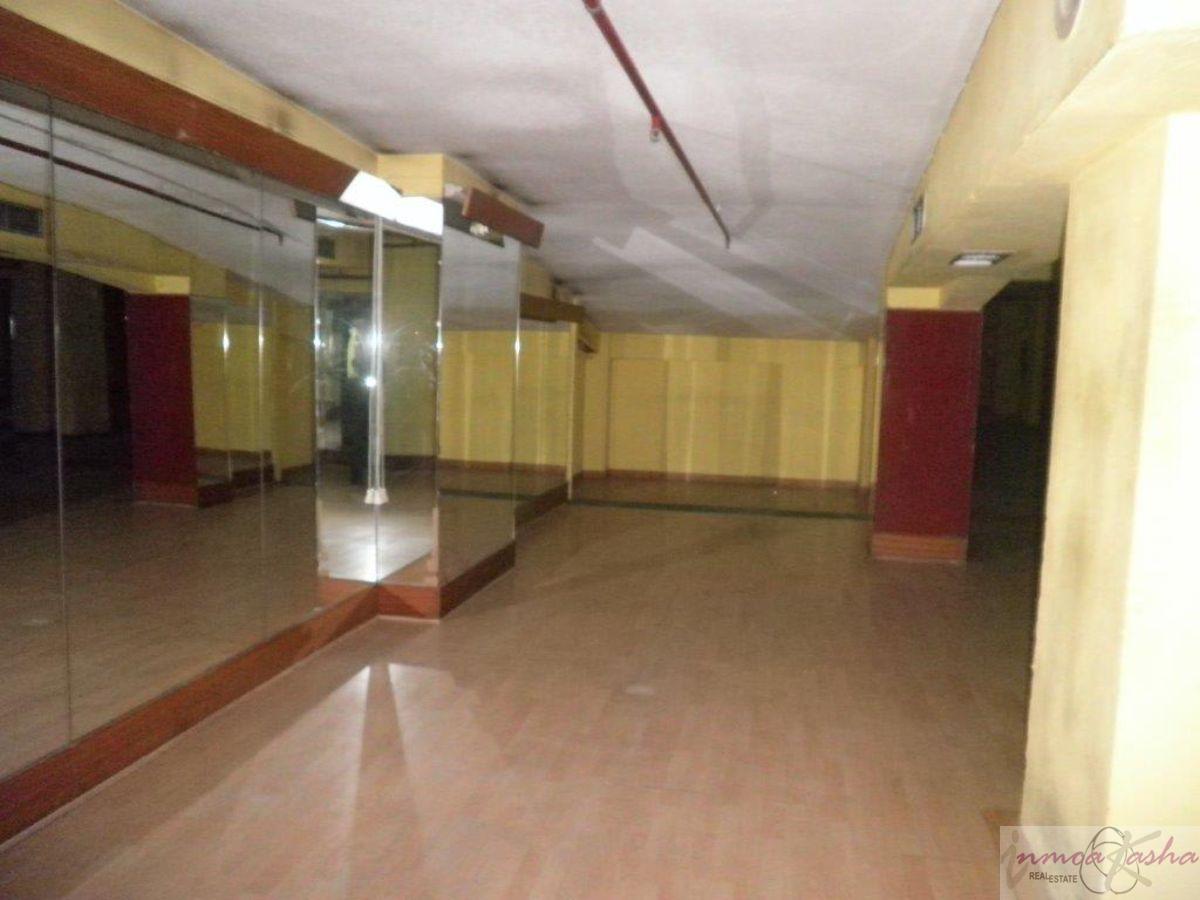 For rent of commercial in Madrid