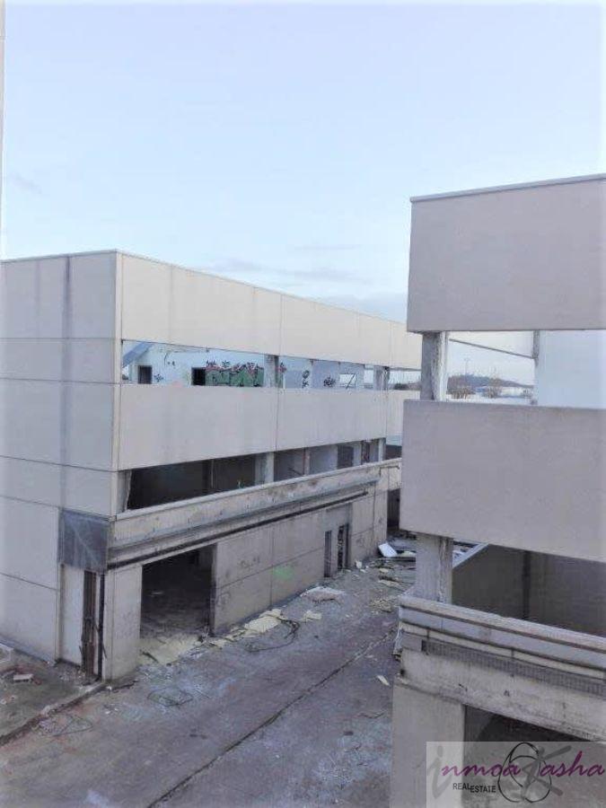 For sale of industrial plant/warehouse in Madrid