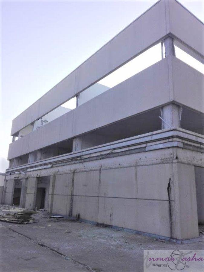 For sale of industrial plant/warehouse in Madrid