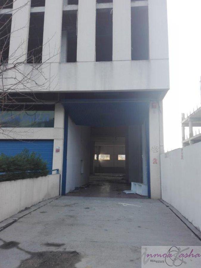 For sale of industrial plant/warehouse in Madrid