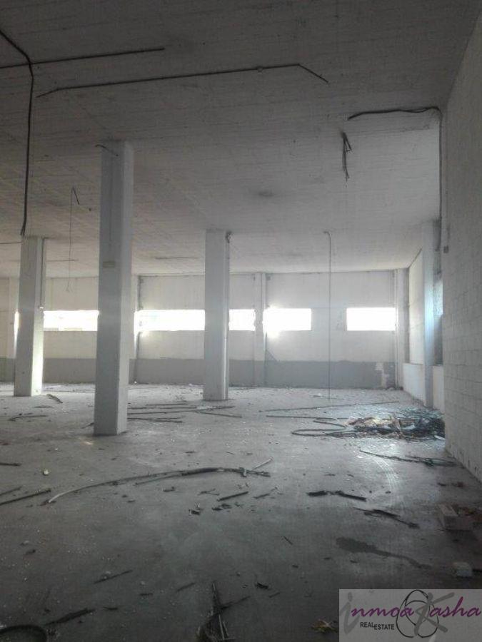 For sale of industrial plant/warehouse in Madrid