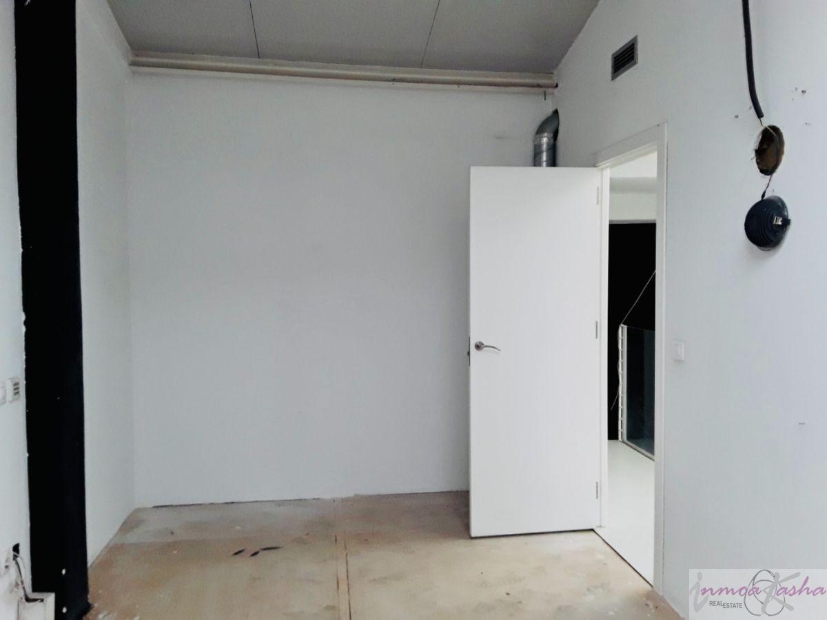 For sale of flat in Madrid