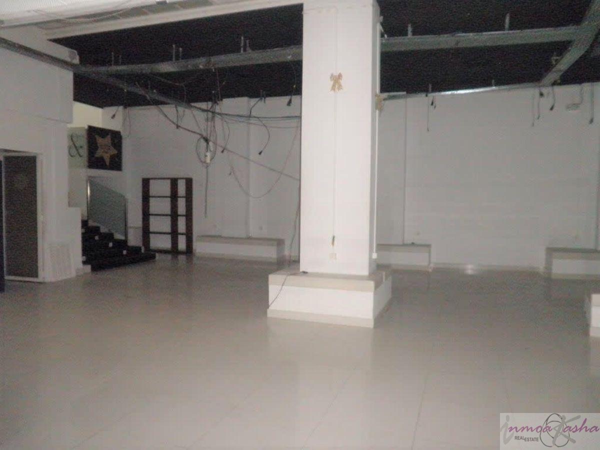 For sale of commercial in Madrid
