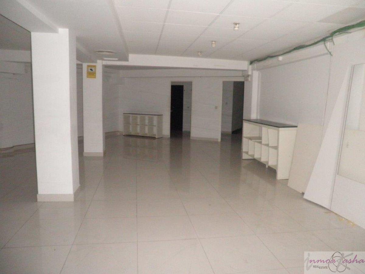 For sale of commercial in Madrid