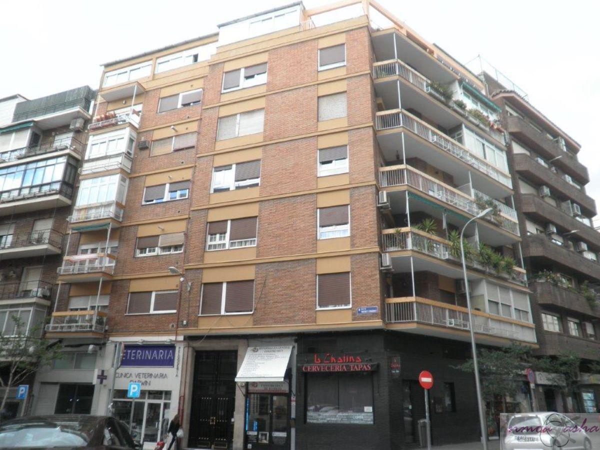For sale of commercial in Madrid