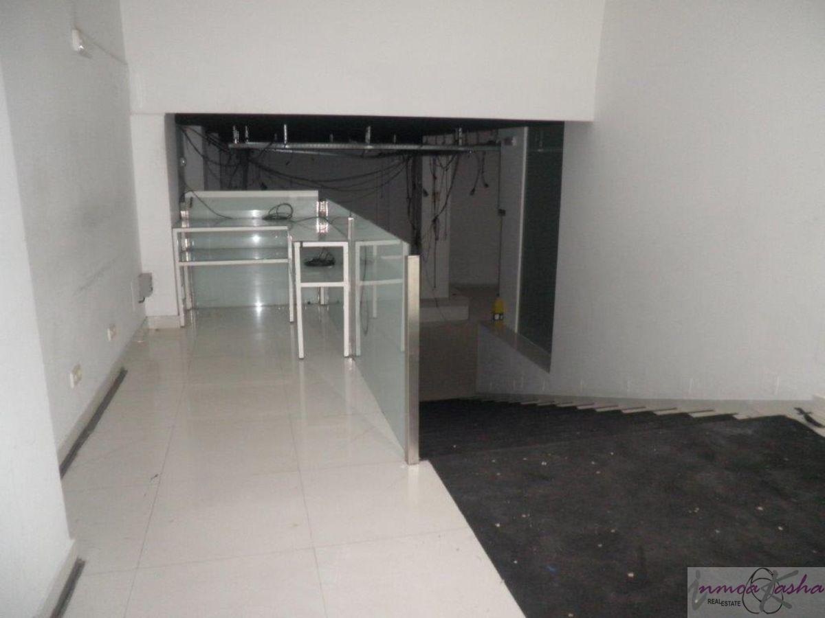 For sale of commercial in Madrid