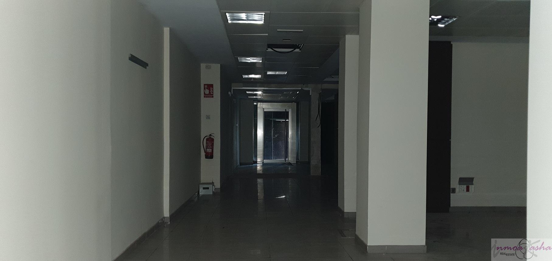 Venta de local comercial en Madrid