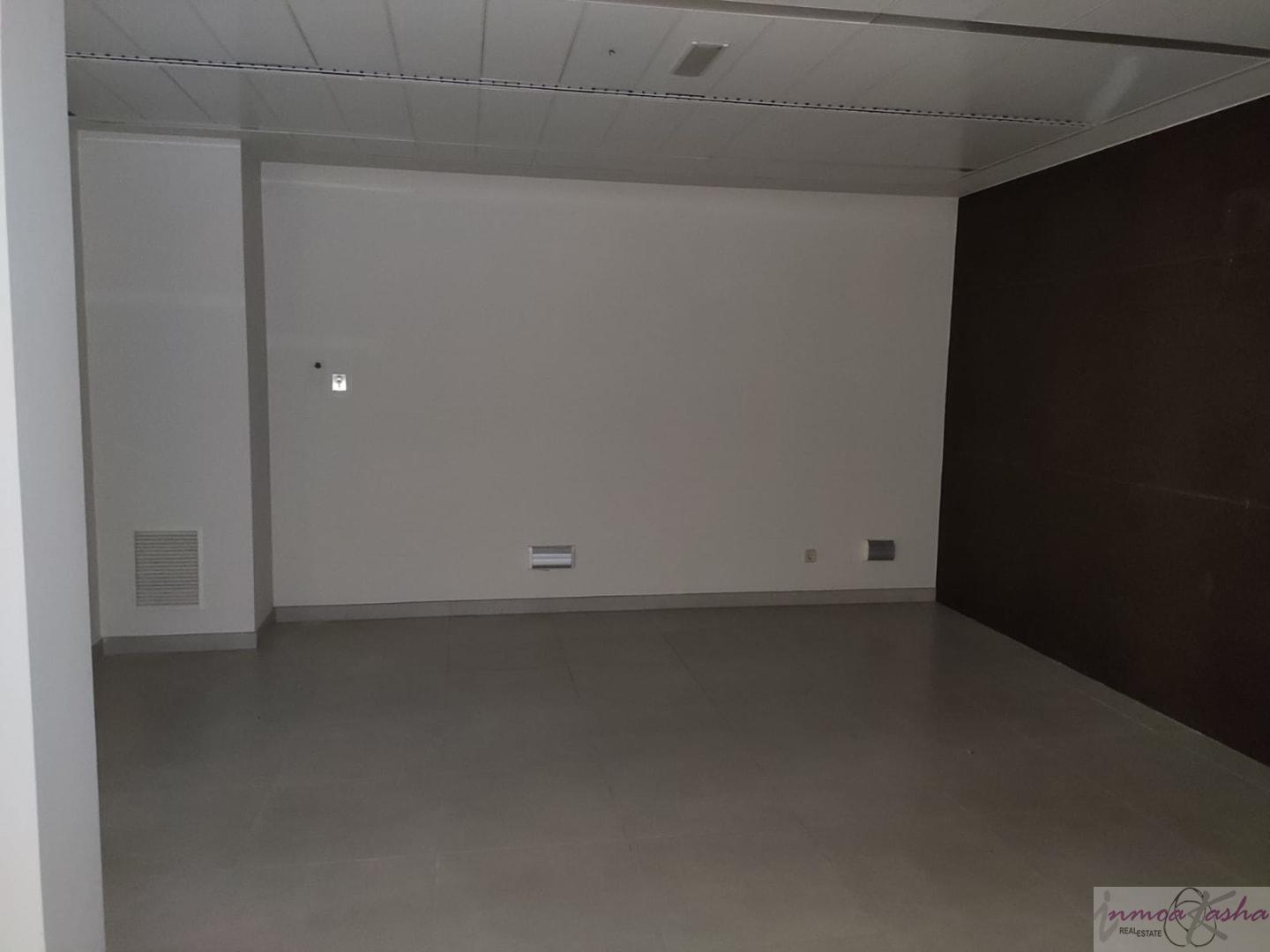 For rent of commercial in Arganda del Rey