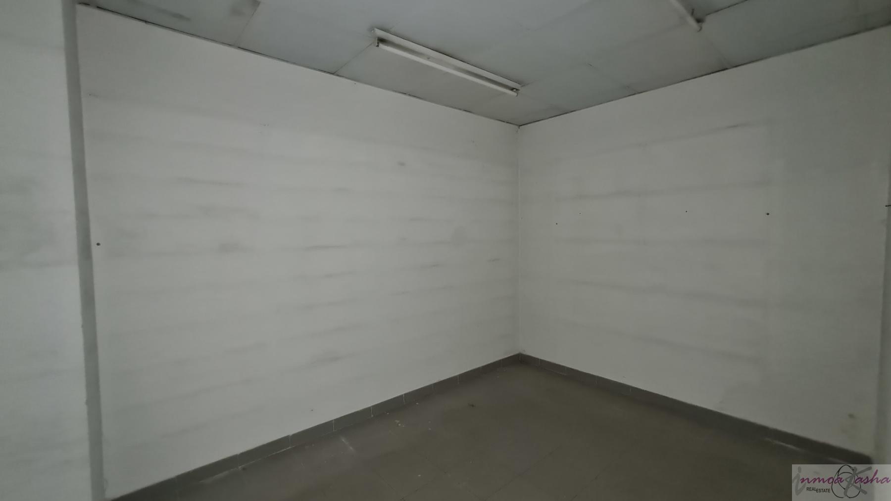 For rent of commercial in Madrid