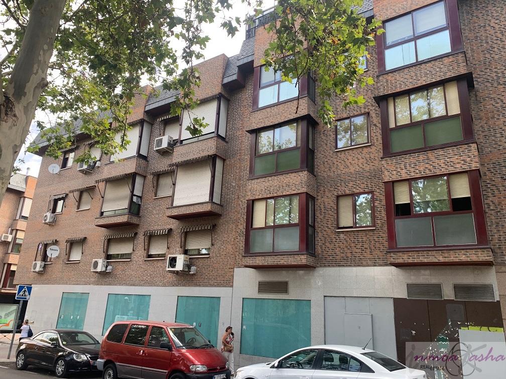 Venta de local comercial en Madrid