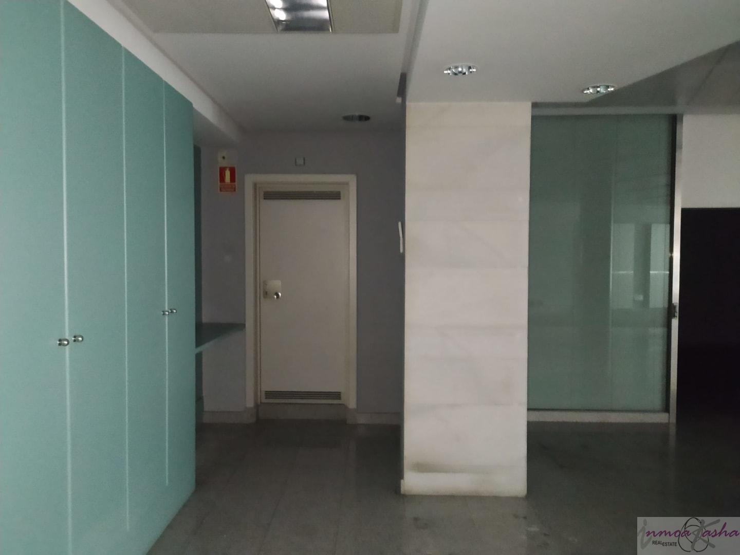 For sale of commercial in Madrid