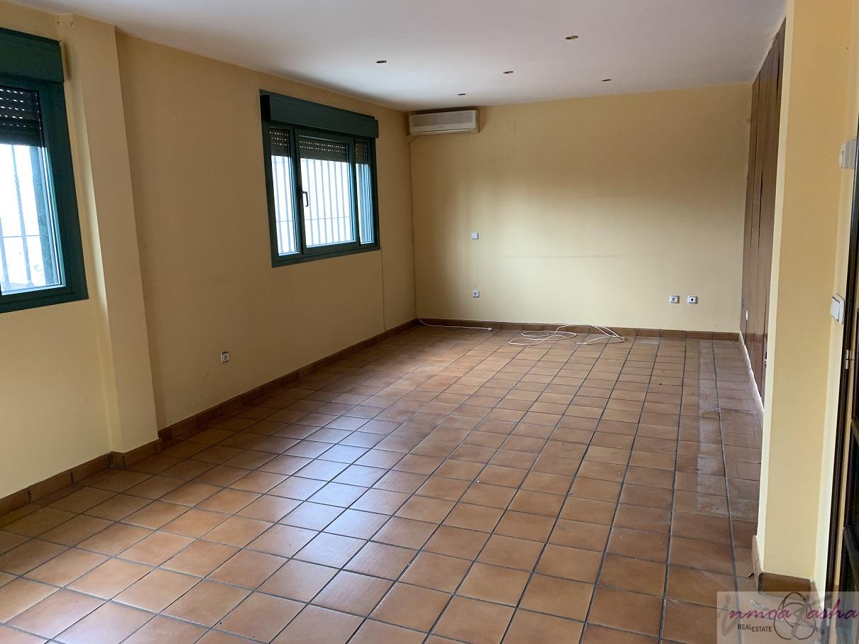 For sale of chalet in Aranjuez