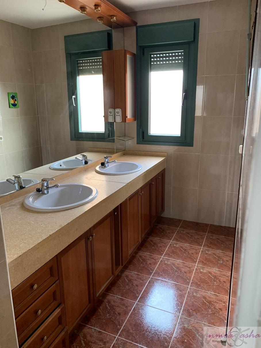 For sale of chalet in Aranjuez