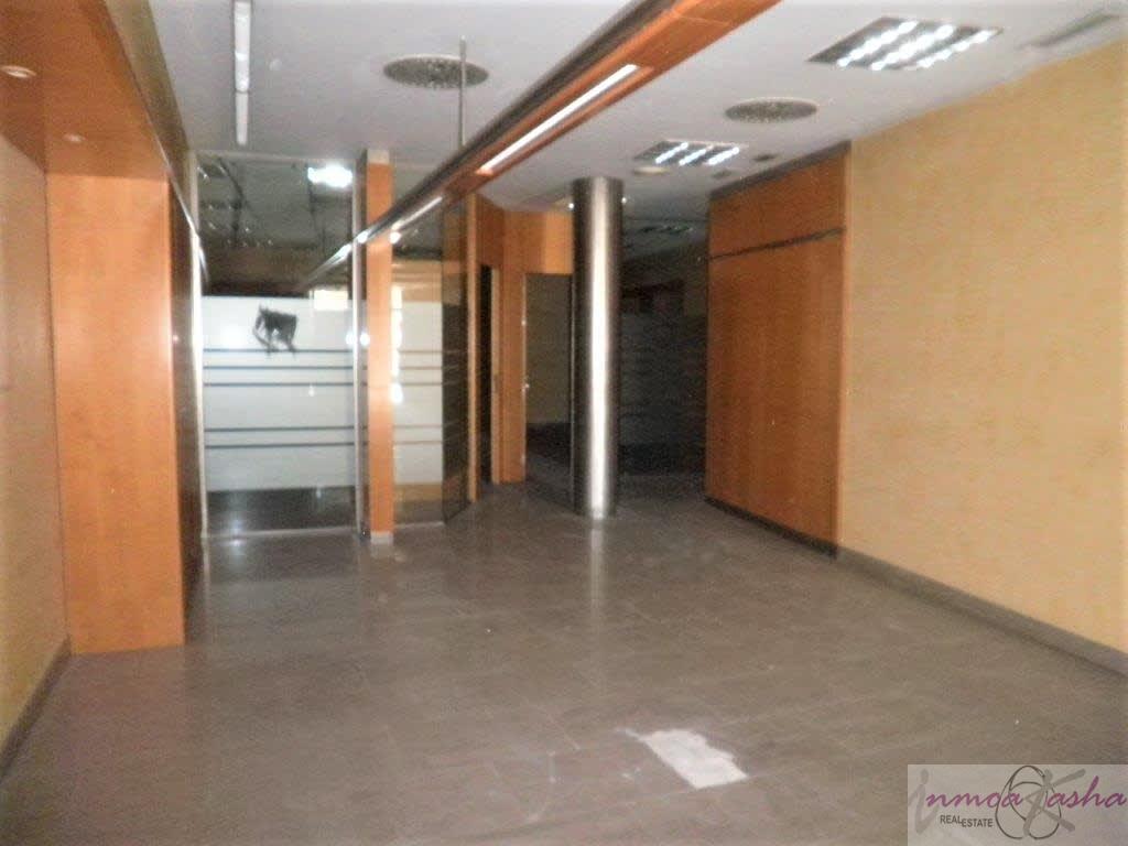 Venta de local comercial en Madrid