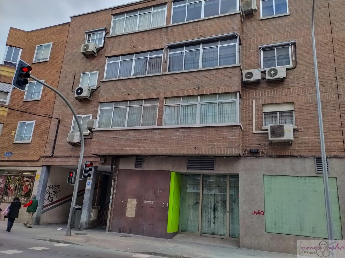 For sale of commercial in Madrid