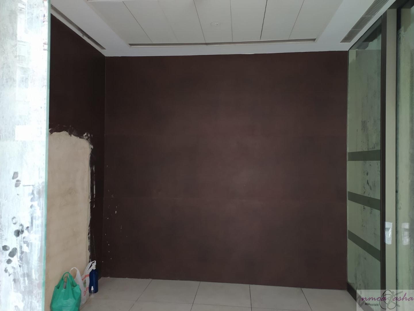 For sale of commercial in Madrid