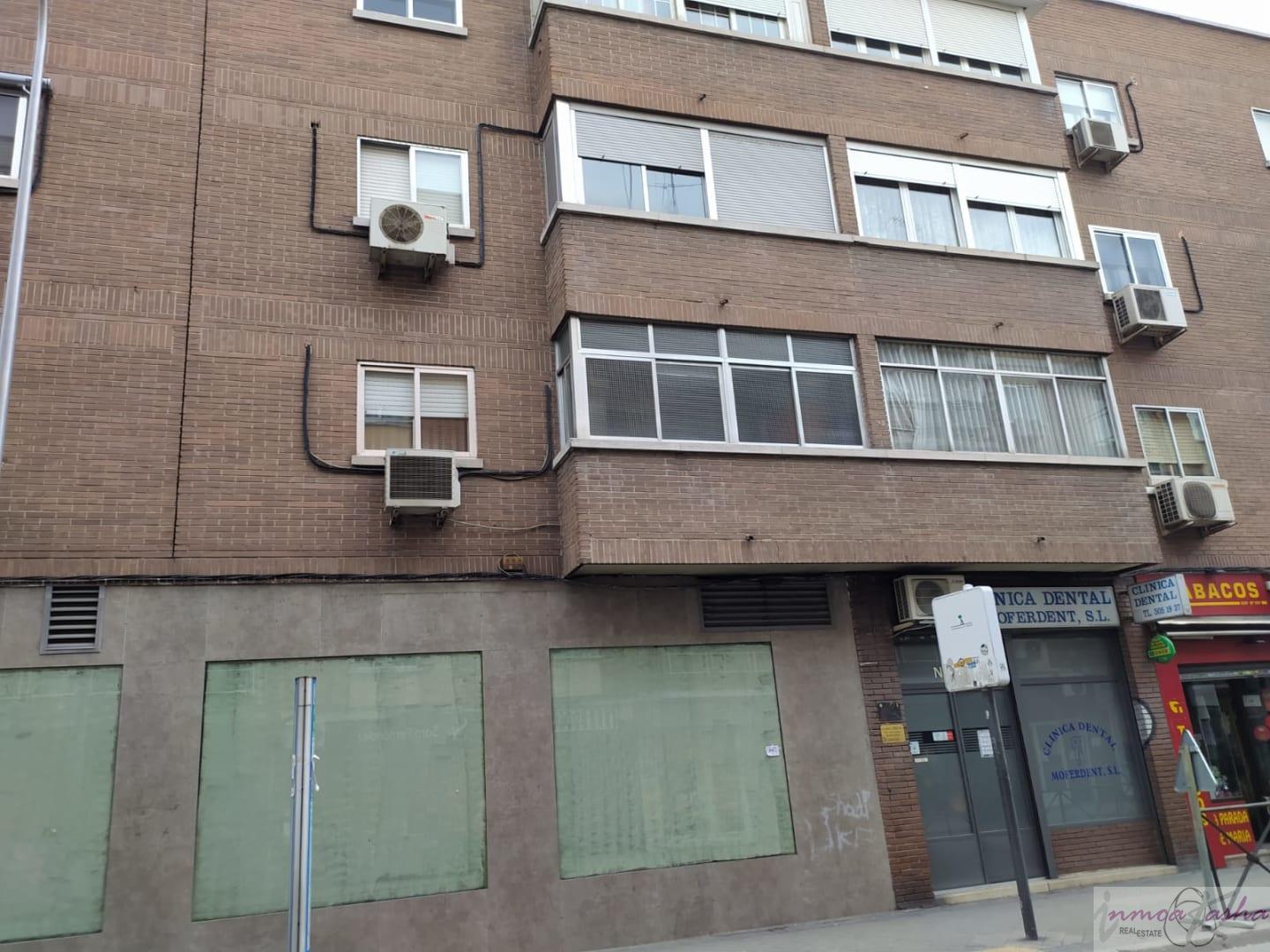For sale of commercial in Madrid