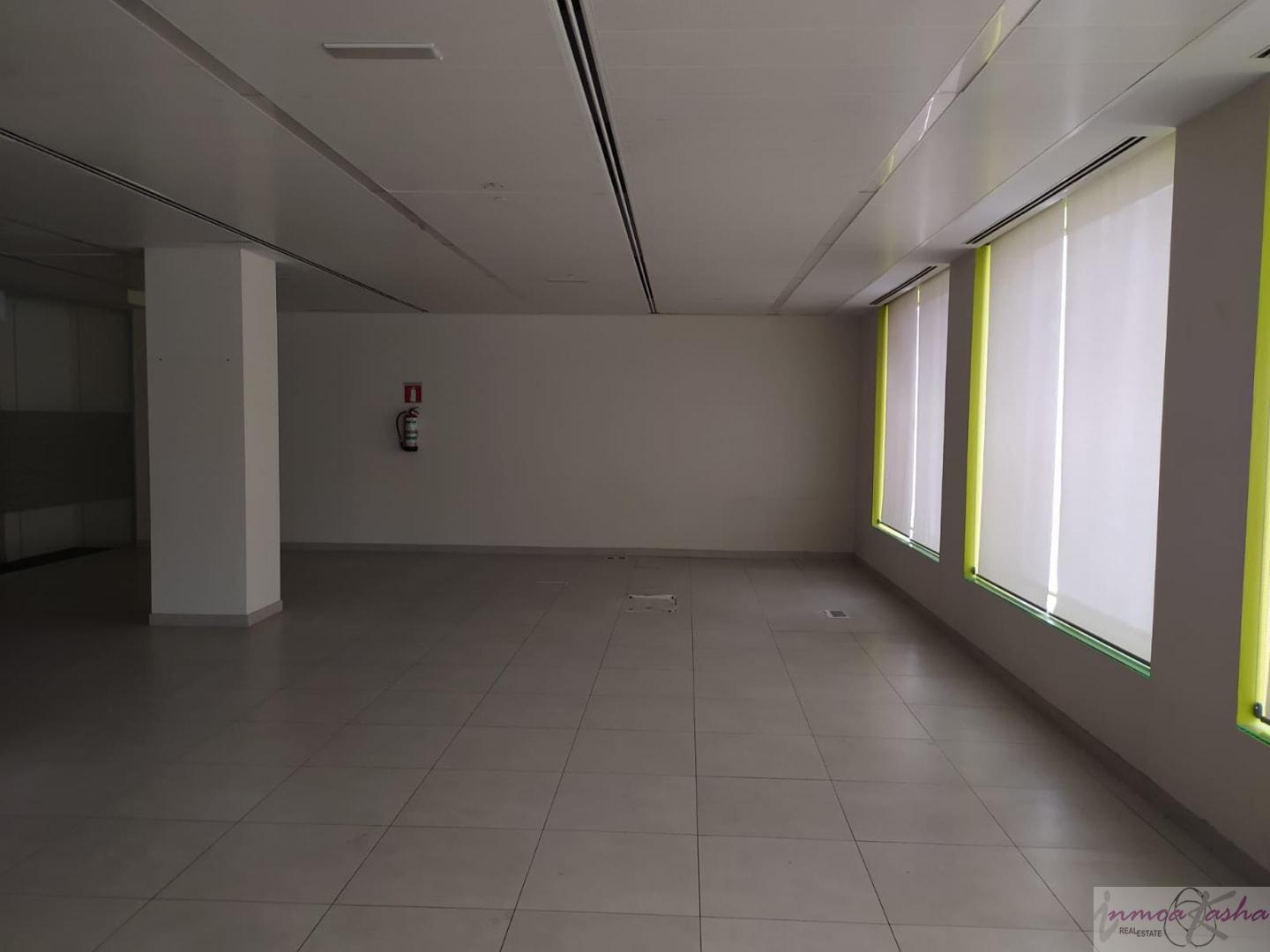 For sale of commercial in Madrid