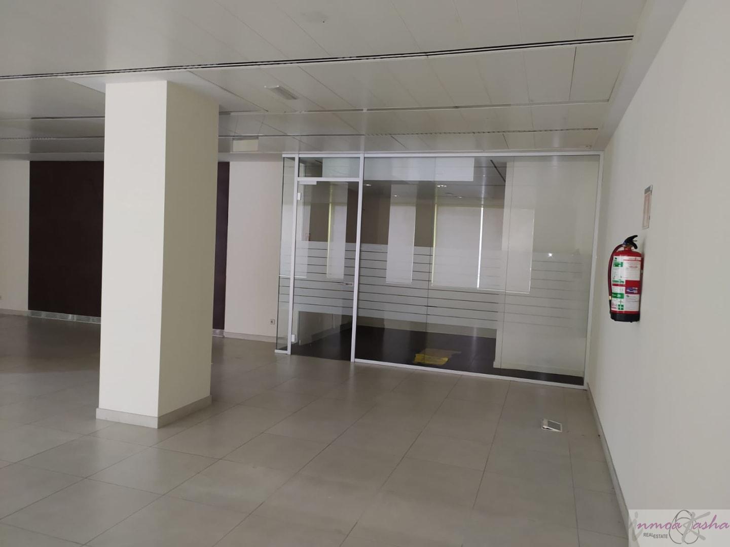 For sale of commercial in Madrid