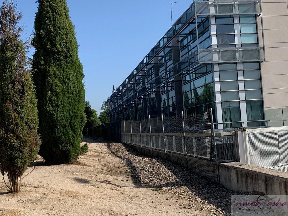 For sale of office in Las Rozas