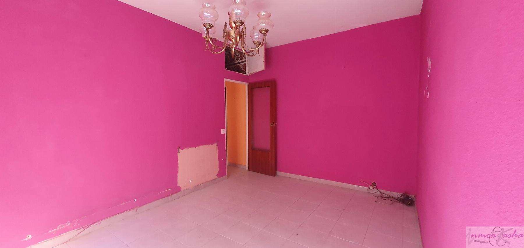 For sale of flat in Madrid