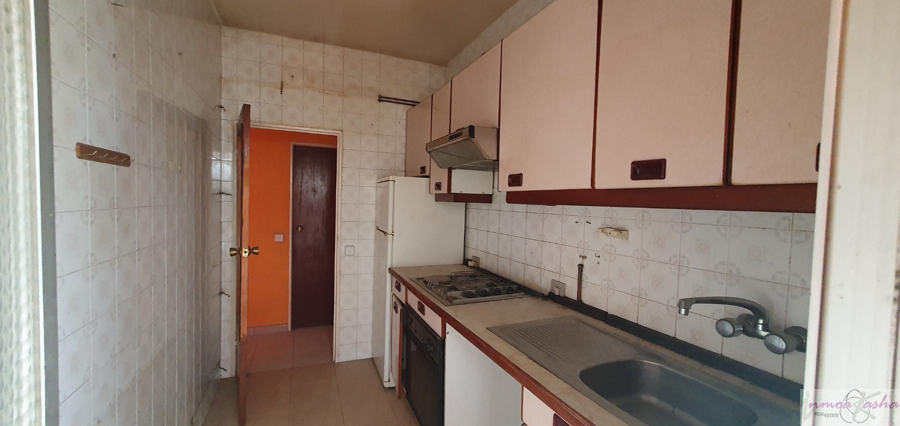 For sale of flat in Madrid