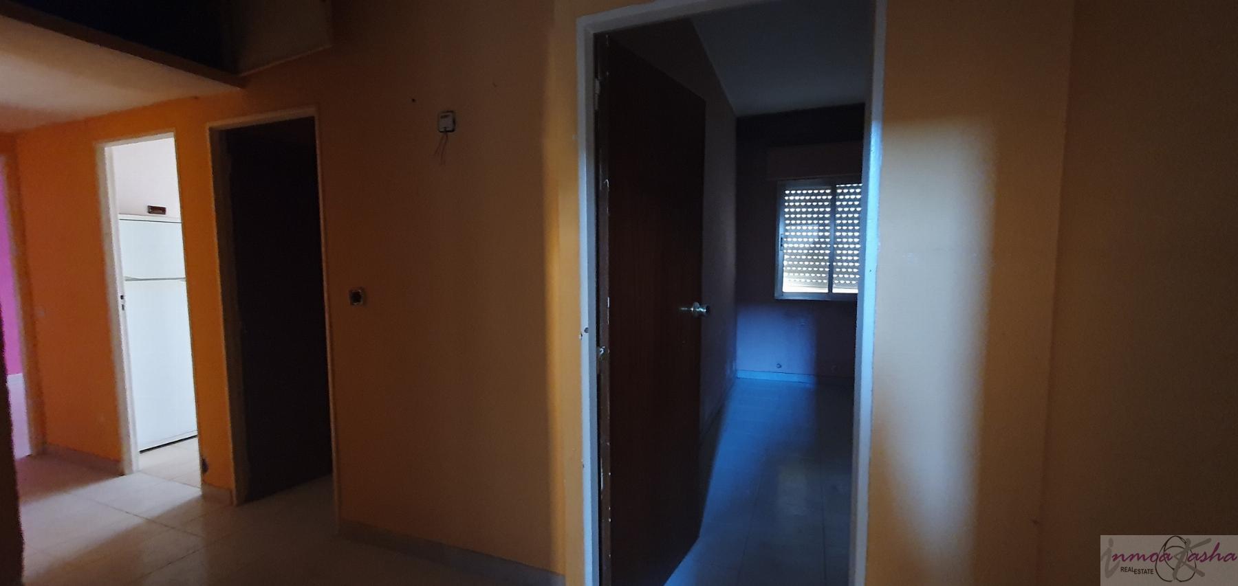 For sale of flat in Madrid