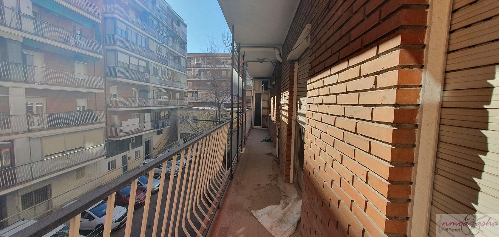 For sale of flat in Madrid