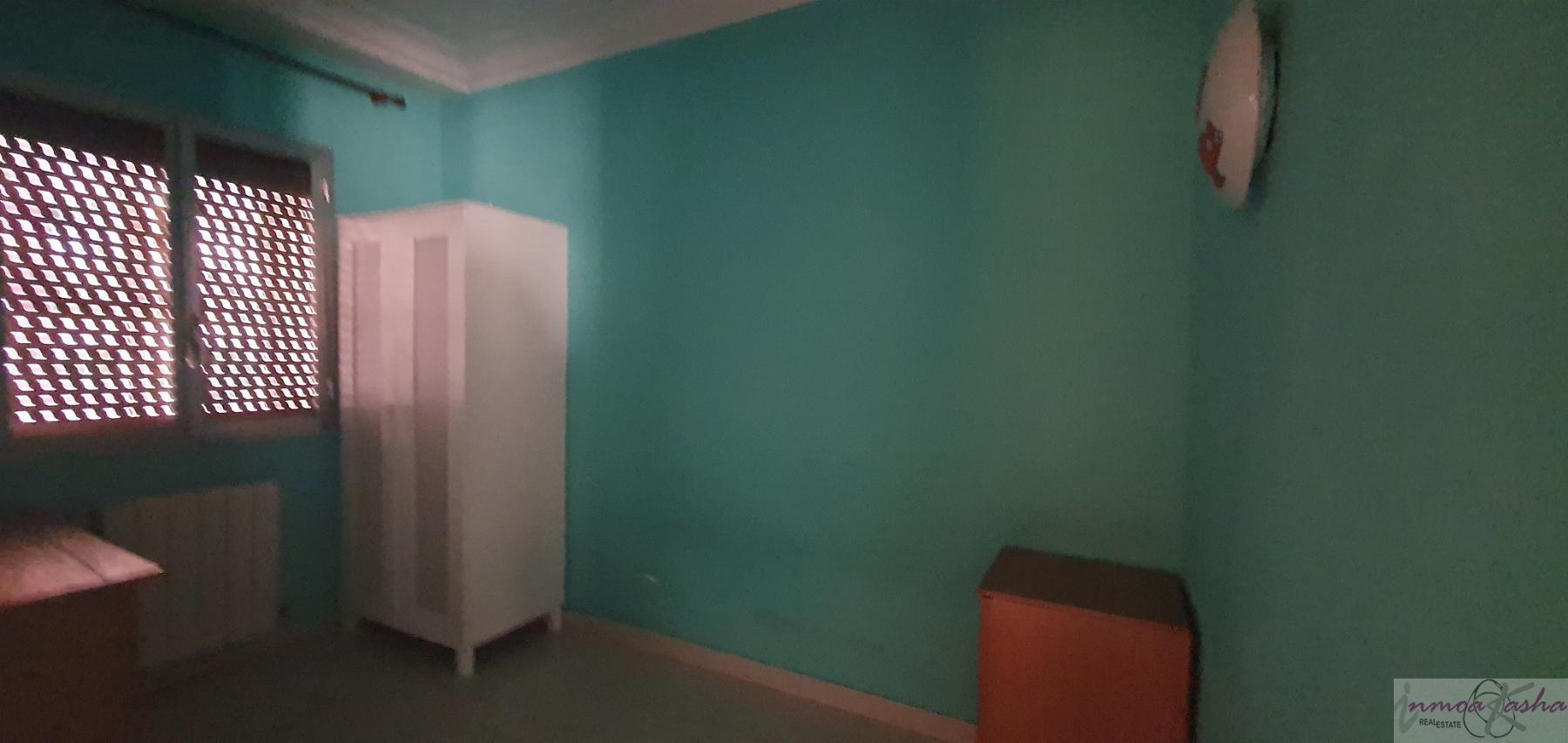 For sale of flat in Madrid