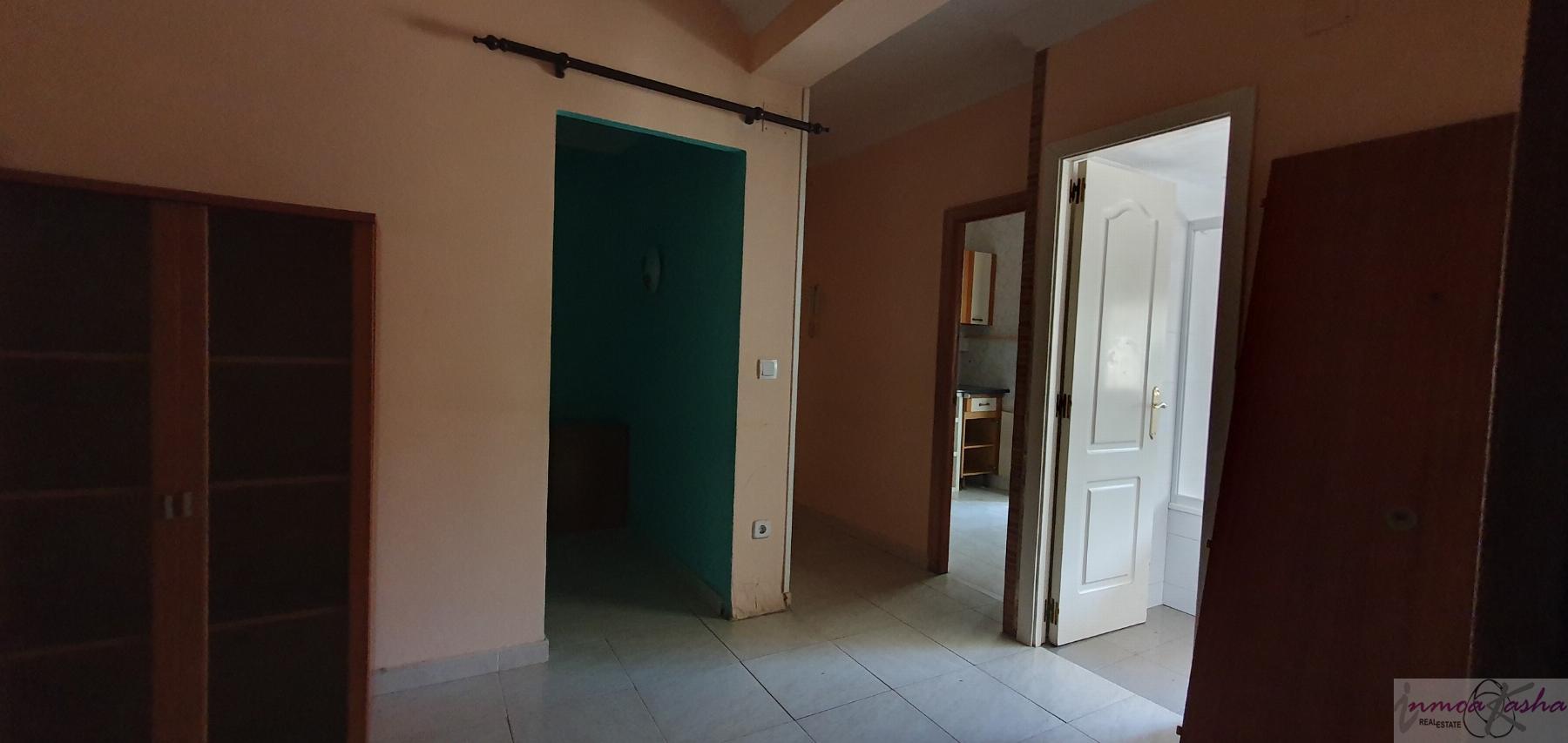 For sale of flat in Madrid