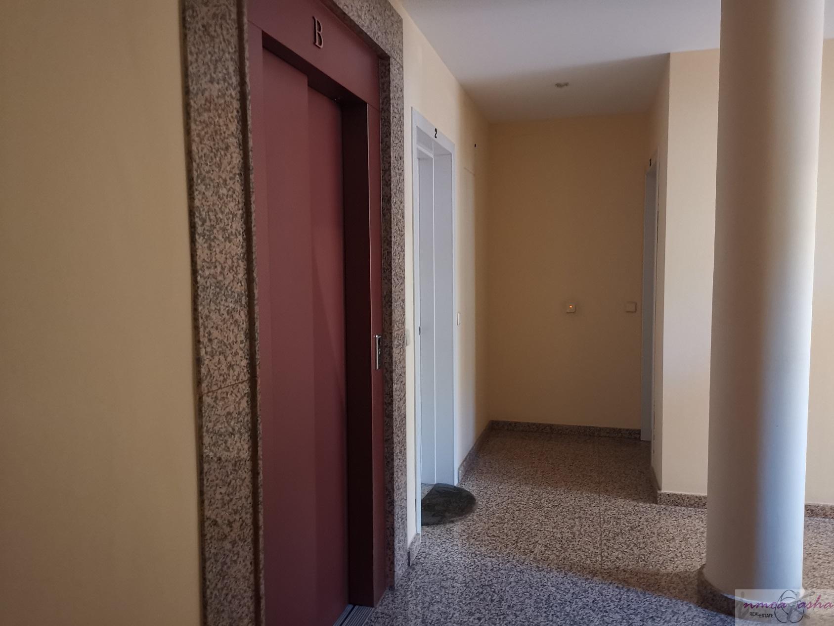 For sale of flat in Aranjuez