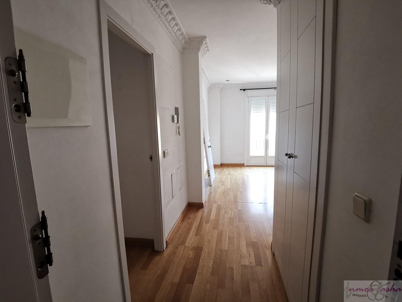 For sale of flat in Aranjuez