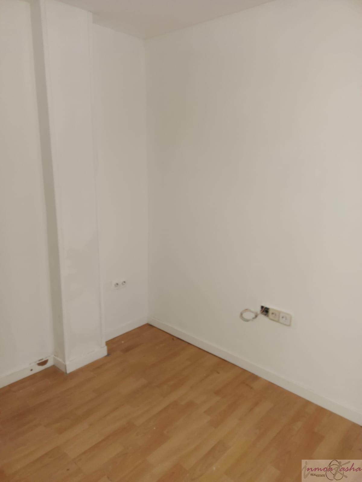 For sale of flat in Madrid