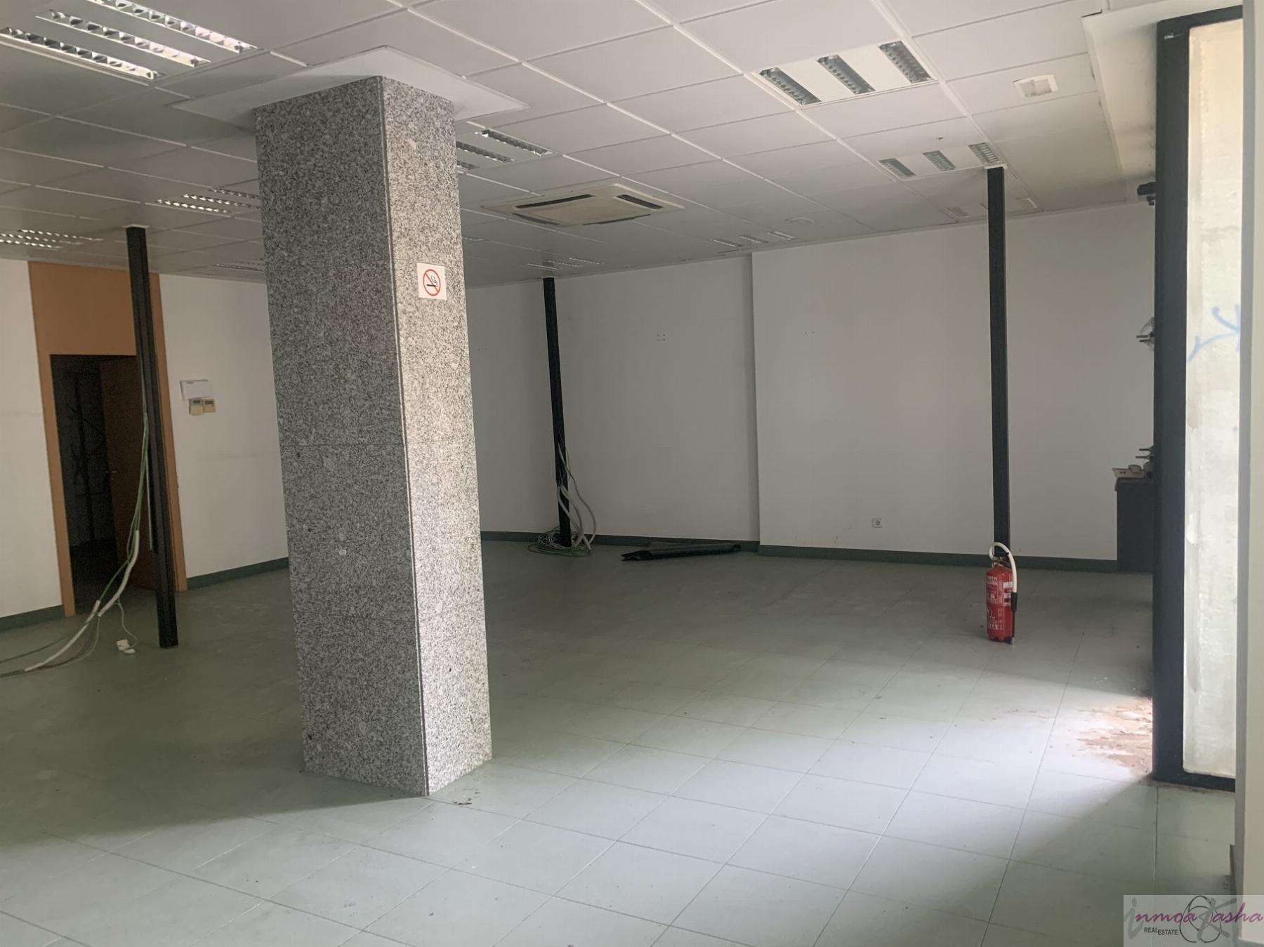 For sale of commercial in Coslada