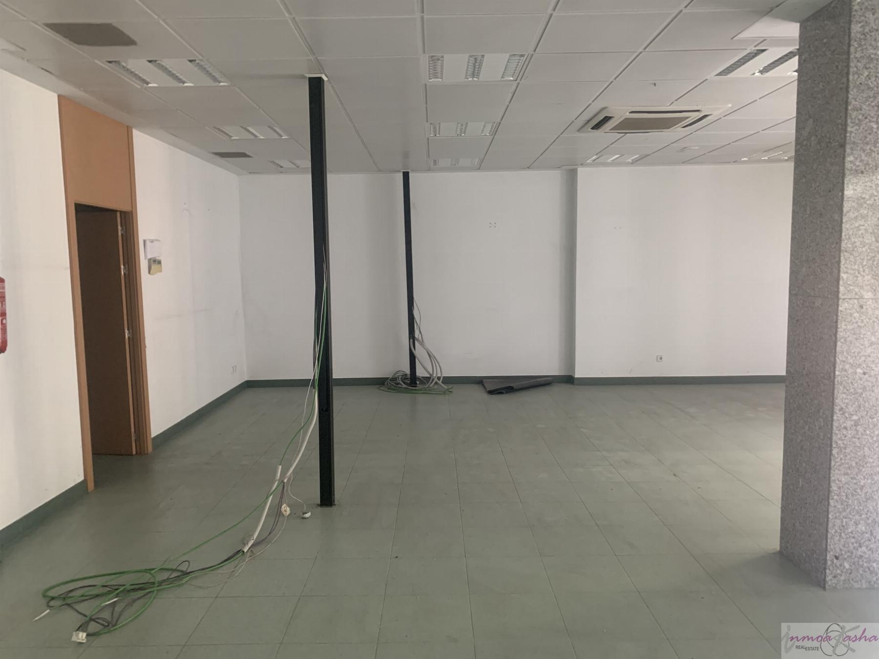 For sale of commercial in Coslada