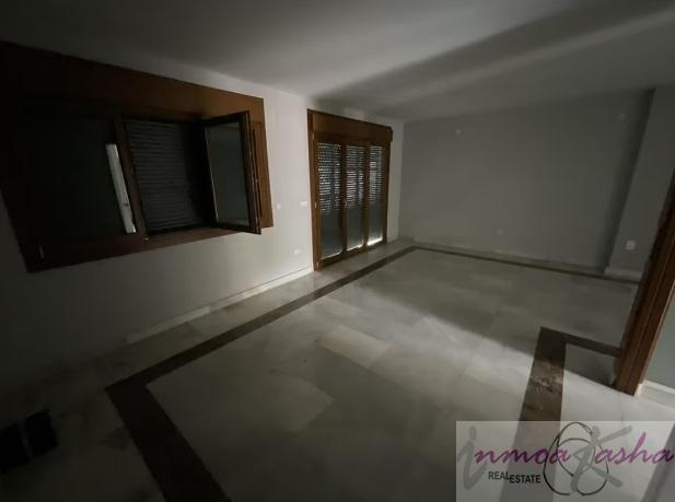 For sale of chalet in Madrid